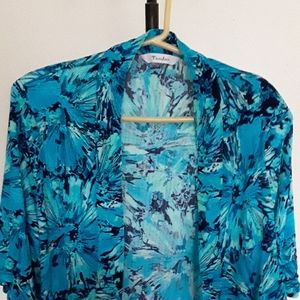 TANJAY Women's Short Sleeve Jacket. Size - LARGE.